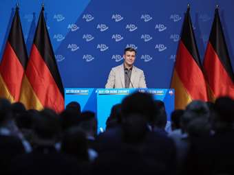 Γερμανία: Η ακροδεξιά AfD κατηγορείται ότι συλλέγει στρατιωτικές πληροφορίες προς όφελος της Ρωσίας του Πούτιν