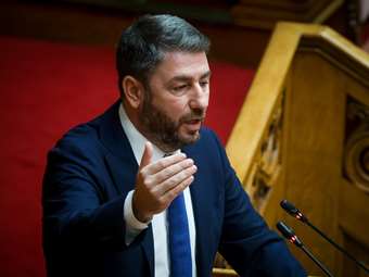 Χριστουγεννιάτικα Κάλαντα στον Πρόεδρο του ΠΑΣΟΚ-Κινήματος Αλλαγής, Νίκο Ανδρουλάκη