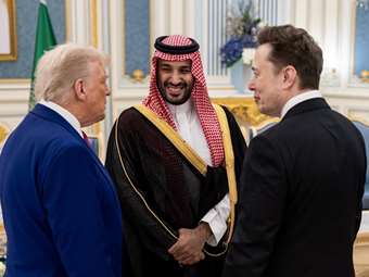 ΗΠΑ-Σαουδική Αραβία: "Φοβερό τύπο" χαρακτήρισε ο Ντόναλντ Τραμπ τον Σαουδάραβα ηγέτη