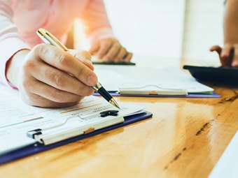 "Γκάζι" της εφορίας για ελέγχους σε υποθέσεις που παραγράφονται - Ποιους αφορούν