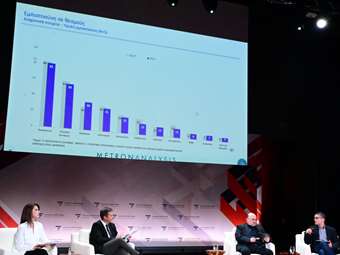 Έρευνα Metron Analysis: 7 στους 10 πολίτες "βλέπουν" συγκάλυψη σε Τέμπη και υποκλοπές