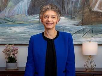 Collins (Fed): Κλίνω κατά μιας νέας μείωσης επιτοκίων τον Δεκέμβριο