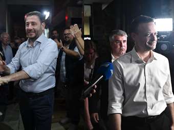 Androulakis and Doukas in the second round of party elections