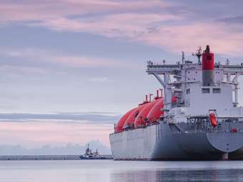 ΗΠΑ: Οι Χούθι εκτόξευσαν τρεις πυραύλους εναντίον φορτηγού πλοίου υπό σημαία ΗΠΑ