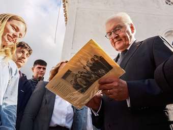 Σταϊνμάιερ στην Κρήτη: Γερμανική συγνώμη, ελληνικές αξιώσεις