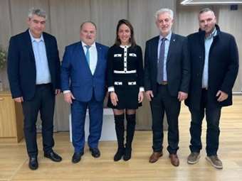 Συνάντηση Δ. Μιχαηλίδου με τη ΓΣΕΒΕΕ