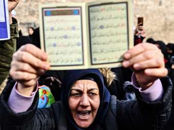 Κοράνι: Η Βρετανία προειδοποιεί πως είναι πιθανές τρομοκρατικές ενέργειες στη Σουηδία