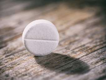 Μπορεί η ασπιρίνη να προλάβει αλλά και να σταματήσει τον καρκίνο του παχέος εντέρου;