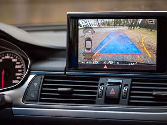 Γιατί αυξάνονται οι ανακλήσεις για ελαττώματα στις κάμερες οπισθοπορείας