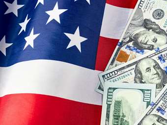 Το έλλειμμα του ισοζυγίου τρεχουσών συναλλαγών των ΗΠΑ μειώθηκε το τρίτο τρίμηνο λόγω πετρελαίου