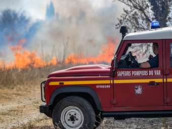 Γαλλία: Υπό έλεγχο η χειρότερη πυρκαγιά των τελευταίων 50 ετών