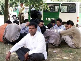 Μετανάστες στην Ευρώπη φοβούνται την άνοδο της ακροδεξιάς