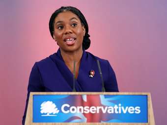 Βρετανία: Ιστορικό χαμηλό για τους Συντηρητικούς - Έρχονται πλέον τέταρτοι στις δημοσκοπήσεις