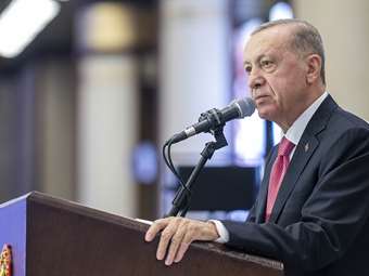 Ερντογάν: Διπλωματική εξόρμηση μετά την εκλογική ήττα