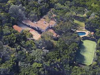 Ζόε Σαλντάνα: Η Χολιγουντιανή σταρ αγόρασε αρχοντικό έναντι 17,5 εκατ. δολ. στο διάσημο Μοντεσίτo