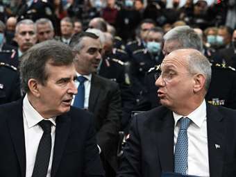 Με αιχμές η παράδοση-παραλαβή του Προστασίας του Πολίτη: "Έχουμε μείνει πίσω", είπε ο Μ. Χρυσοχοΐδης