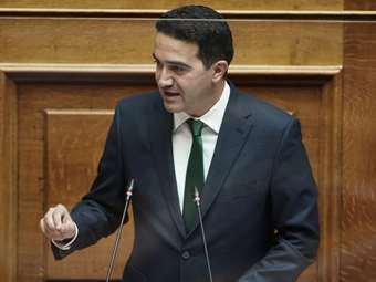 Ο 16χρονος γιος του Μ. Κατρίνη οδηγούσε χωρίς δίπλωμα - "Αισθάνομαι συντριβή, αναλαμβάνω την ευθύνη", λέει ο βουλευτής