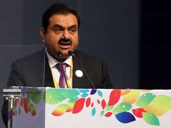 Η οικογένεια Adani σχεδιάζει επένδυση 1 δισεκατομμυρίου δολαρίων στον τομέα πράσινης ενέργειας