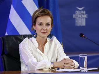 Αλ. Σδούκου: Έως €3,6 δισ. ευρωπαϊκά κονδύλια για την απανθρακοποίηση των ελληνικών νησιών