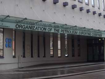 Τα κράτη μέλη του ΟΠΕΚ+ αποφάσισαν νέα αύξηση της παραγωγής πετρελαίου