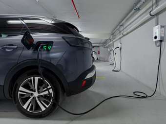 Ποια είναι η πρόβλεψη για τις πωλήσεις ηλεκτρικών αυτοκινήτων το 2025