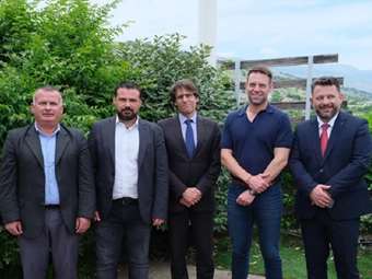 Συνάντηση Στέφανου Κασσελάκη με την ηγεσία της "ΔΕΕΕΜ - ΟΜΟΝΟΙΑ"