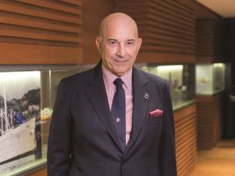 Emanuele Grimaldi: Ρεαλισµός χωρίς σύνορα, όραµα χωρίς αυταπάτες