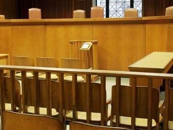 O νέος δικαστικός χάρτης θα εφαρμοστεί στα δικαστήρια της Αττικής δυο χρόνια μετά την ψήφισή του