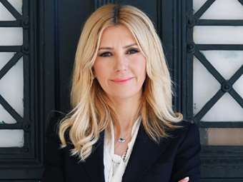 Καταψηφίζει και η Φ. Αραμπατζή (ΝΔ) το νομοσχέδιο για τα ομόφυλα ζευγάρια