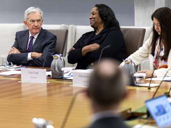 Υπό ποινική έρευνα θέτει η κυβέρνηση Τραμπ τον πρόεδρο της Fed - "Θέλουν να καθορίζουμε τα επιτόκια υπό πολιτική απειλή", απαντά ο Πάουελ