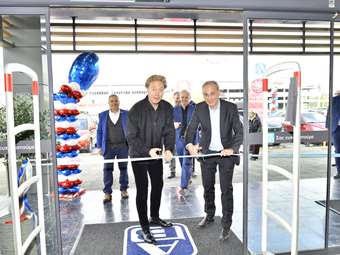 Το ανανεωμένο Mega ΑΒ Βασιλόπουλος στην Νέα Ερυθραία μας περιμένει να το επισκεφτούμε!