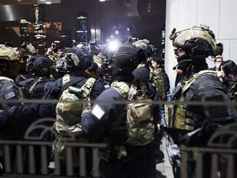 Νότια Κορέα: Πολιτικό χάος μετά την κήρυξη στρατιωτικού νόμου