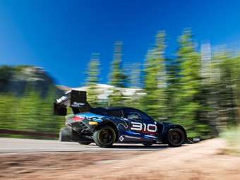Το Ford Super Mustang έχασε στο Pikes Peak αλλά κέρδισε την κατηγορία του