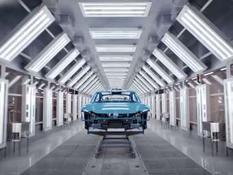 Ανακαλούνται πάνω από 100.000 ηλεκτρικά αυτοκίνητα