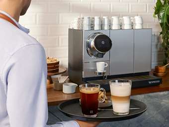 Xenia 2025: Η απόλυτη εμπειρία φιλοξενίας ξεκινά από τον καφέ