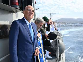 Ο Ν. Δένδιας από Τήνο: Κάθε ημέρα η πατρίδα μας γίνεται ισχυρότερη