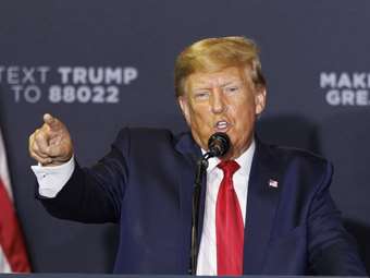 ΗΠΑ: Ο Τραμπ διατηρεί μεγάλο προβάδισμα στην τελευταία δημοσκόπηση στην Αϊόβα πριν από τις προκριματικές εκλογές στην πολιτεία αυτή