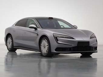 Δείτε το υβριδικό με 1.340 ίππους και 180 χιλιόμετρα ηλεκτρικής αυτονομίας