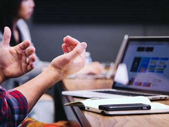 Η τηλεργασία "απειλεί" καντίνες και κυλικεία