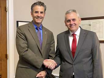 Μ.Χαρακόπουλος μετά τη συνάντησή του με τον Τζον Σαρμπάνη: Η ομογένεια στις ΗΠΑ πολύτιμη ασπίδα προστασίας των εθνικών μας δικαίων