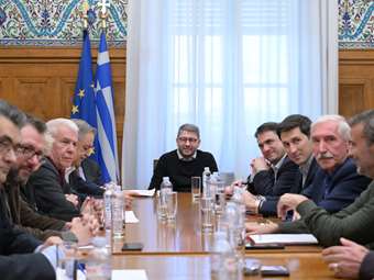 Ν. Ανδρουλάκης: Δεσμευόμαστε για πρωτοβουλία επαναφοράς 13ου μισθού στο Δημόσιο