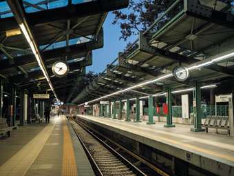 "Ακτινογραφία" στις 40 πεζογέφυρες του Μετρό - Έρχεται επιθεώρηση και των σιδηροδρομικών γεφυρών