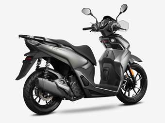 Κάτω από 2.700 ευρώ στην Ελλάδα νέο scooter με μεγάλους τροχούς