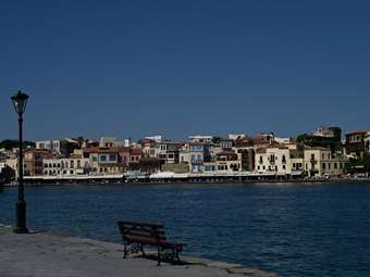 Χανιά: Κατέρρευσε μπαλκόνι από ημιτελή οικοδομή στο κέντρο της πόλης