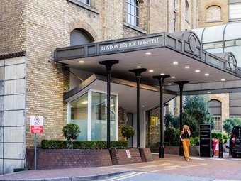 Βρετανία: Ευθύνες σε διαδοχικές κυβερνήσεις από έρευνα για το σκάνδαλο με το μολυσμένο αίμα