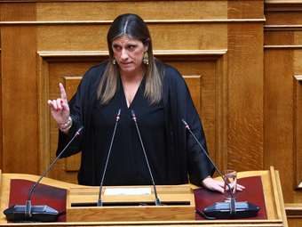 Ζ. Κωνσταντοπούλου:Έχω δώσει στη ζωή μου διαχρονικά πολλές μάχες για τα δικαιώματα για να αφήσω να κακοποιούν την αλήθεια