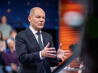 Σολτς: Η Ευρώπη πρέπει να θέσει την Ουκρανία σε ισχυρή θέση για οποιαδήποτε κατάπαυση του πυρός