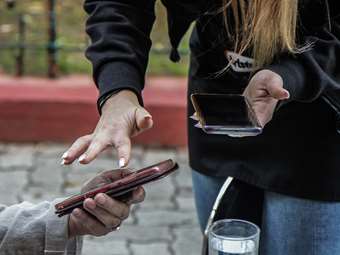 Οι τριετίες ανέβασαν 7,5% το μισθολογικό κόστος το α' τρίμηνο