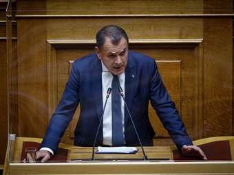 Ν. Παναγιωτόπουλος: Παγώνει η επεξεργασία αιτήσεων ασύλου από Σύρους πρόσφυγες