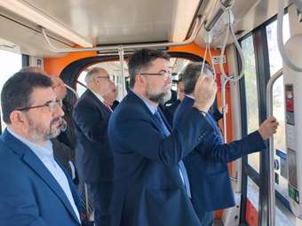 Αυτοψία του υφυπουργού Μεταφορών στο αμαξοστάσιο του τραμ στο Ελληνικό